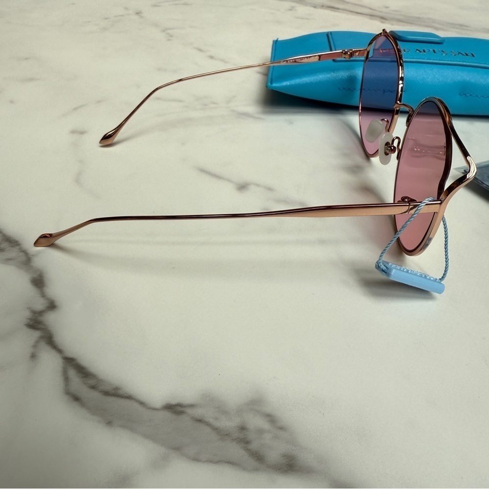 For Art’s Sake Cat Blush Rose Gold Sunglasses - Picture 5 of 7